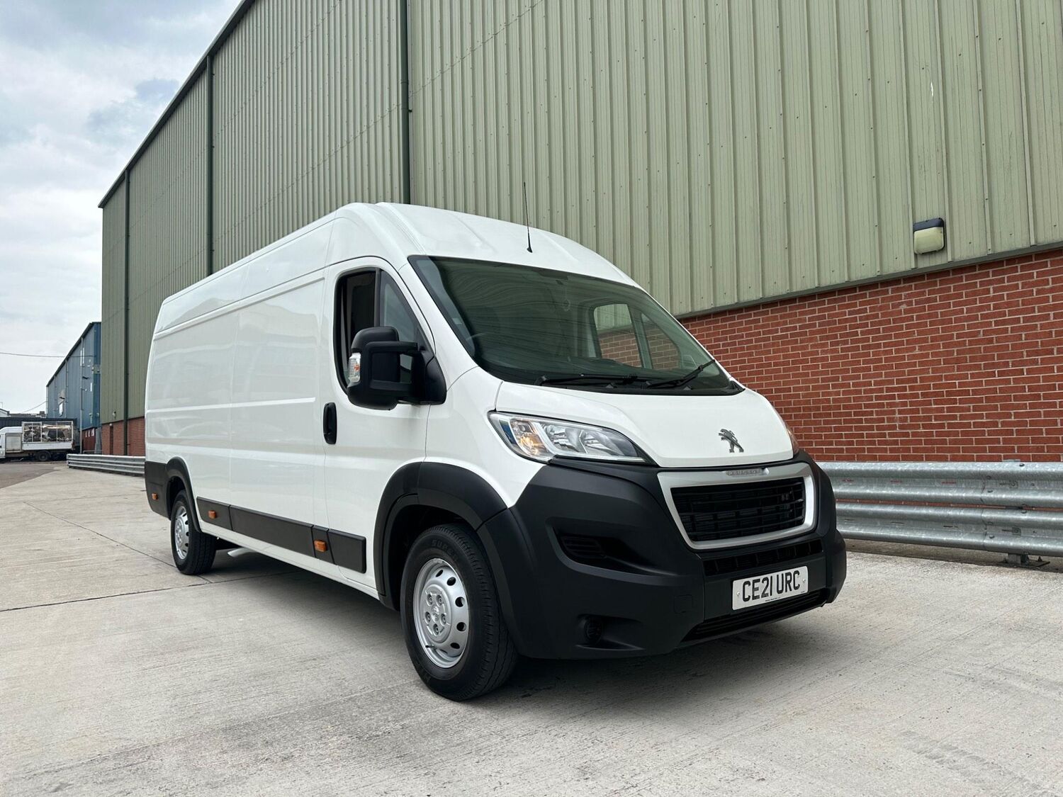 Used PEUGEOT BOXER 2021 White in Doncaster South Yorkshire Doncaster Van Sales
